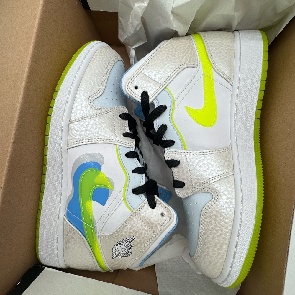 Jordan 1 mid warped swoosh gs